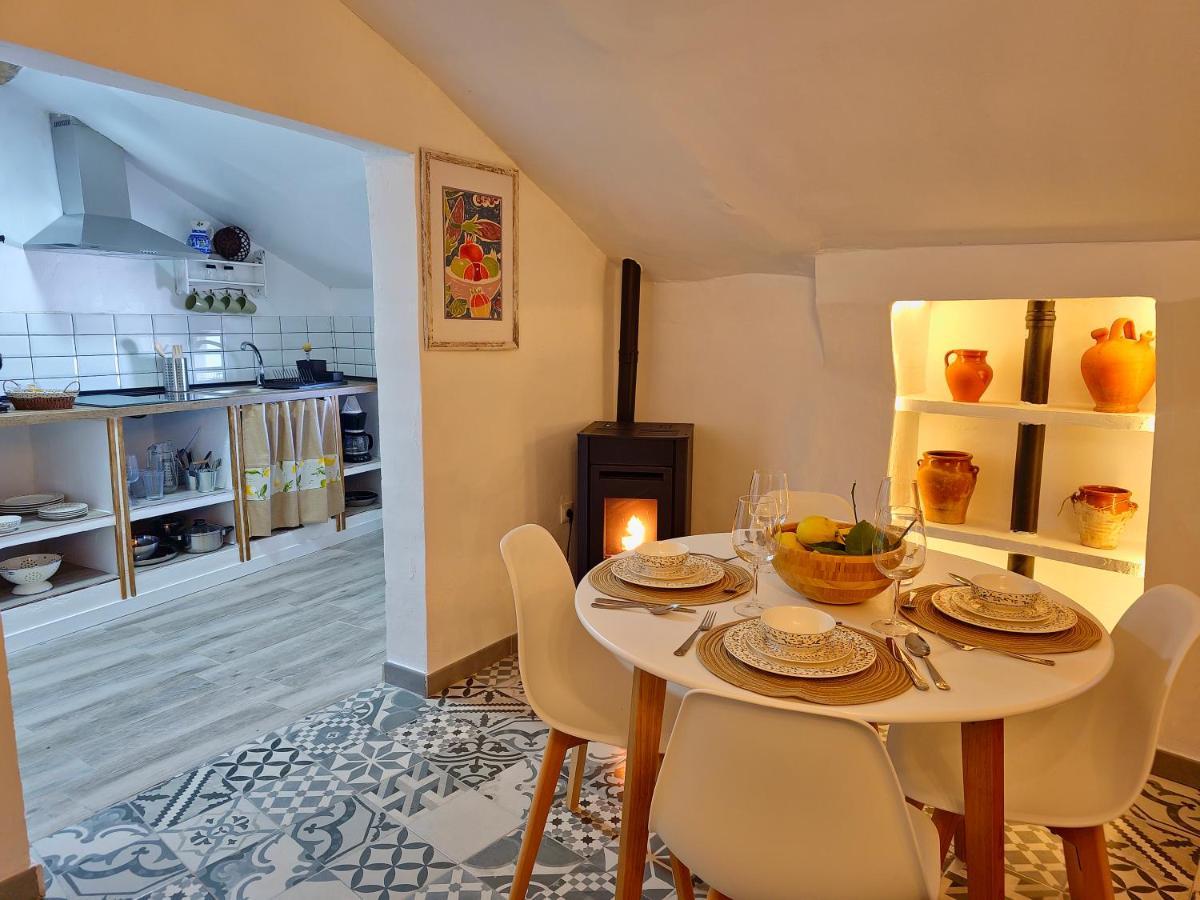 Apartamentos Rurales Tinguaton Альдеануэва-де-Барбарроя Экстерьер фото